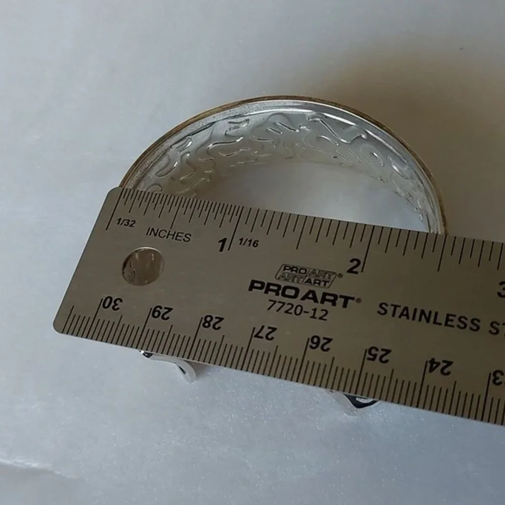 N/A contemporary silver